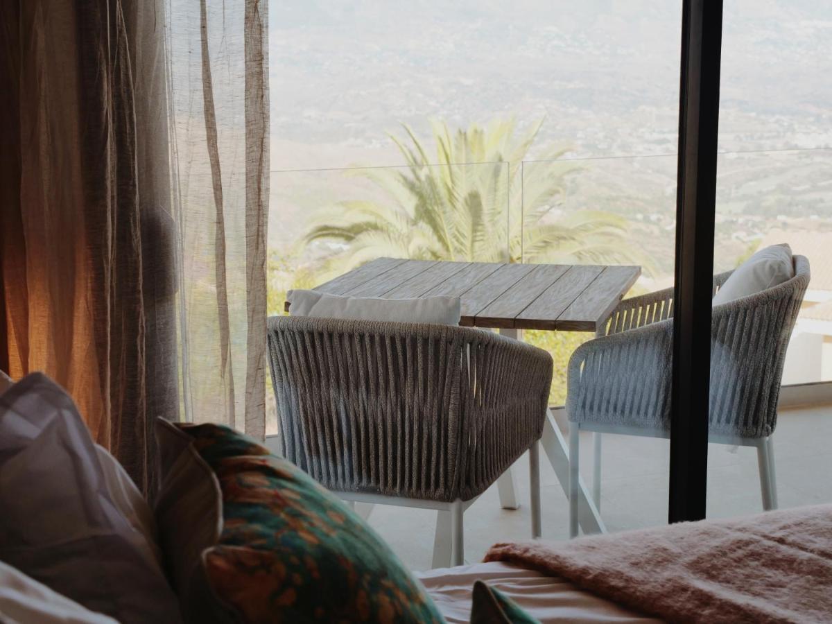 Ojén Surya Guest House מראה חיצוני תמונה